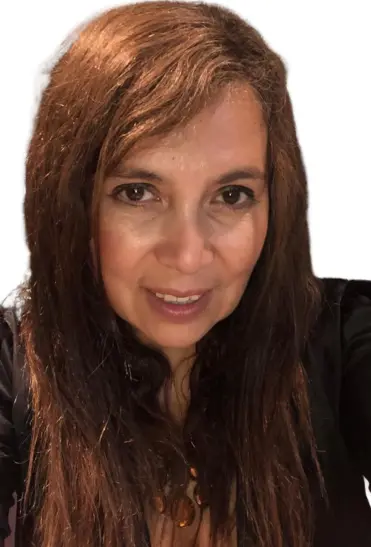 Retrato corporativo de Sandra Herrera Álvarez, consultora en gestión empresarial y procesos para empresas en Chile.